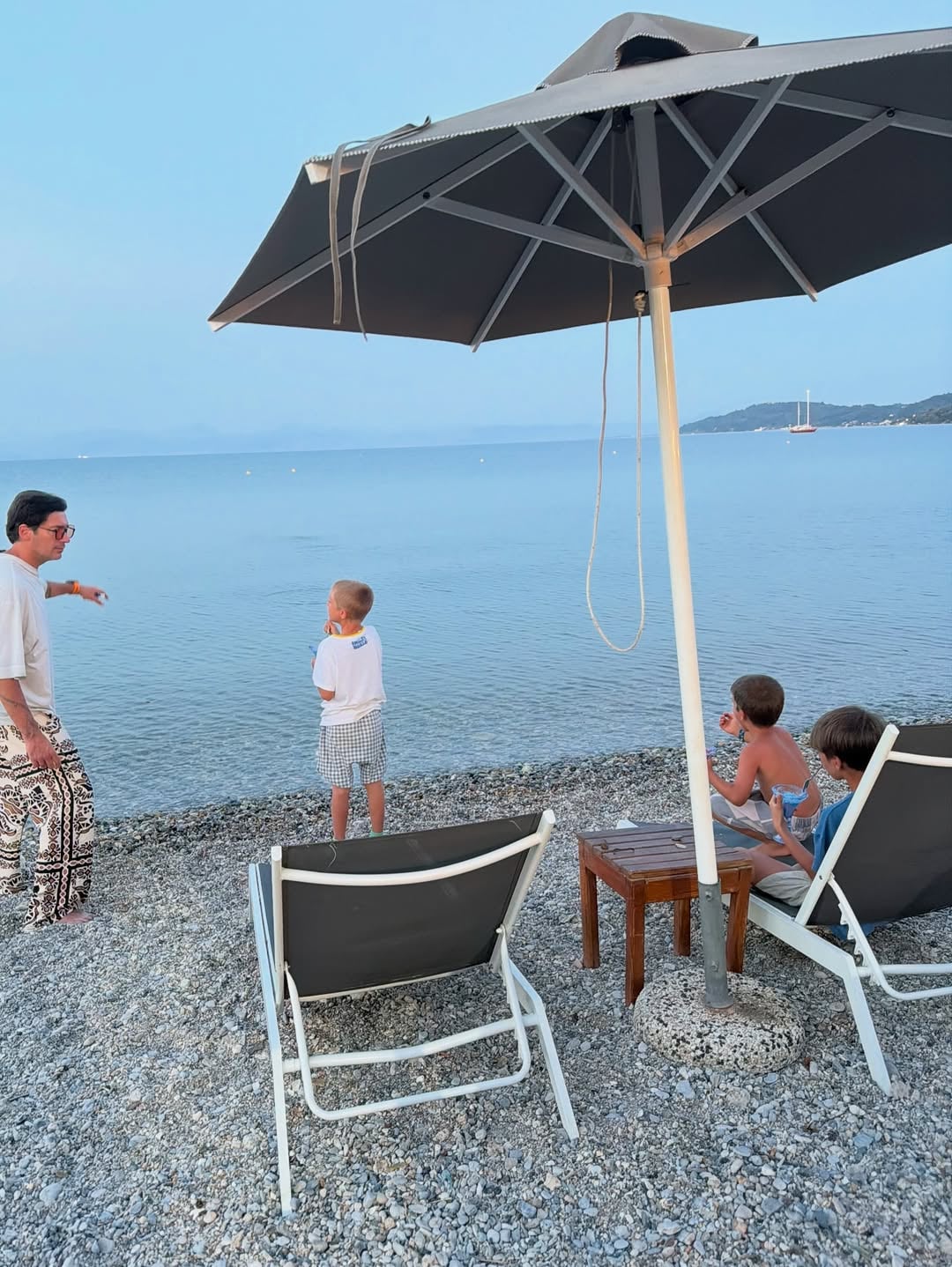 Vedetele din România care au ales Grecia pentru vacanța de vară. Imagini din destinațiile preferate