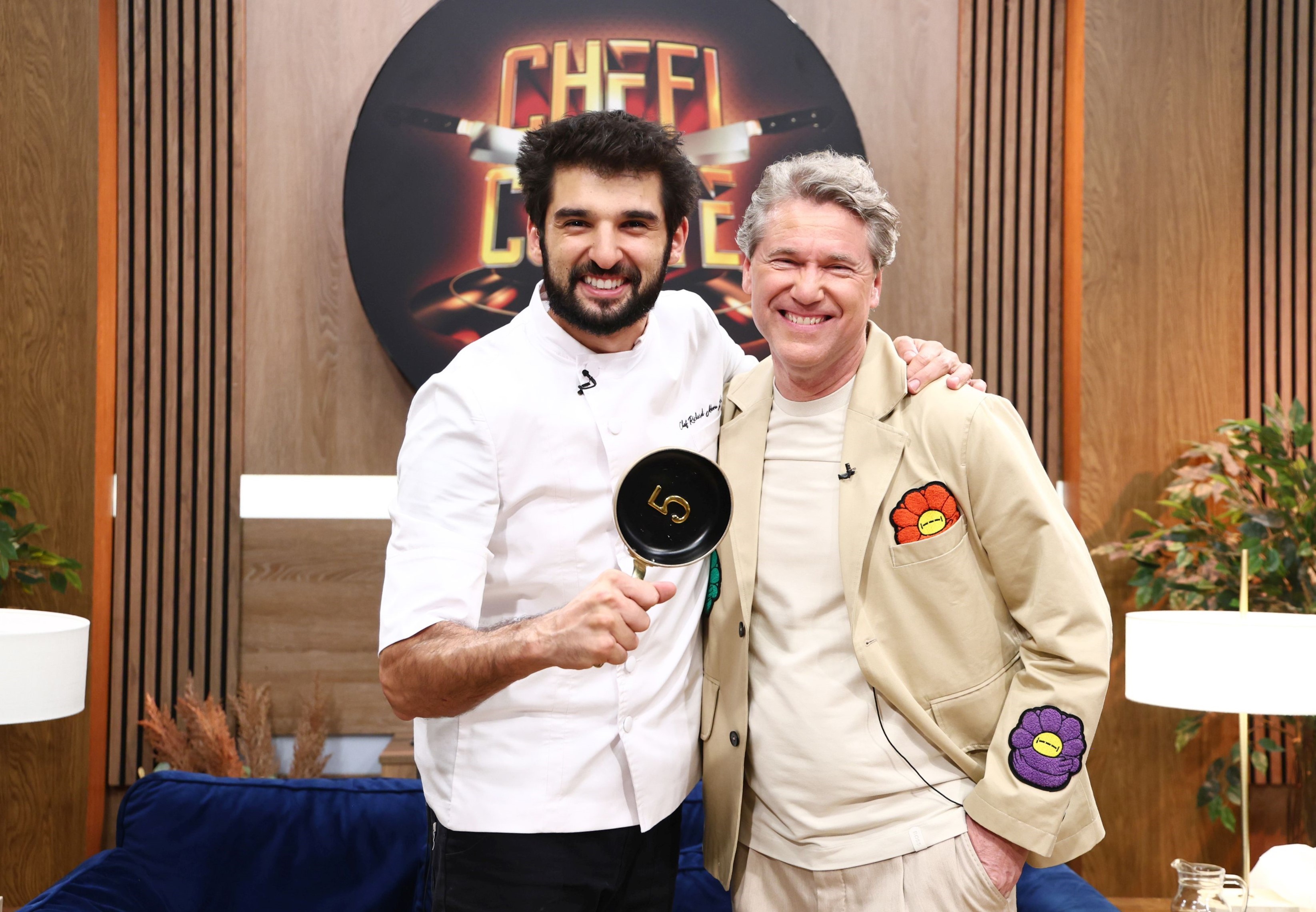 „Chefi la cuțite”, 17 martie 2026. Jurații se întrec pentru prima bombă a sezonului, jurizată de chef Alex Petricean