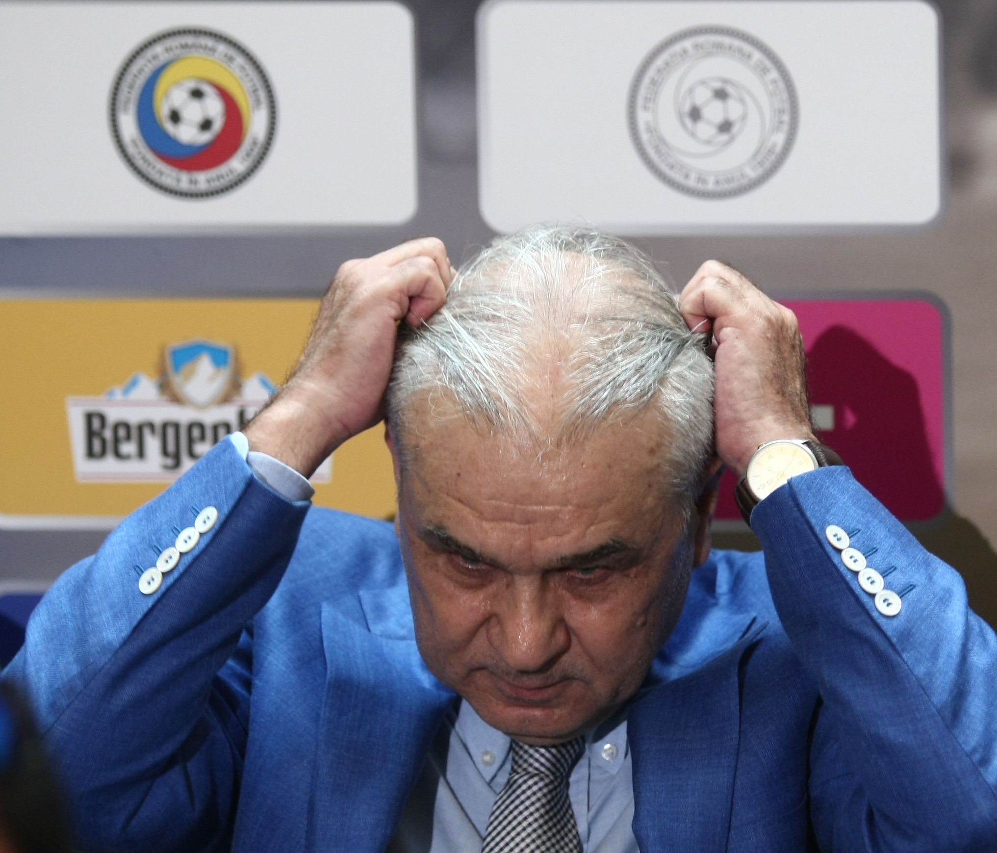 Schimb de replici fabuloase între Iordănescu și Budescu. ”Aștept să te apuci de fotbal”. ”Ce vrei, bă, cine ești?” / GALERIE FOTO