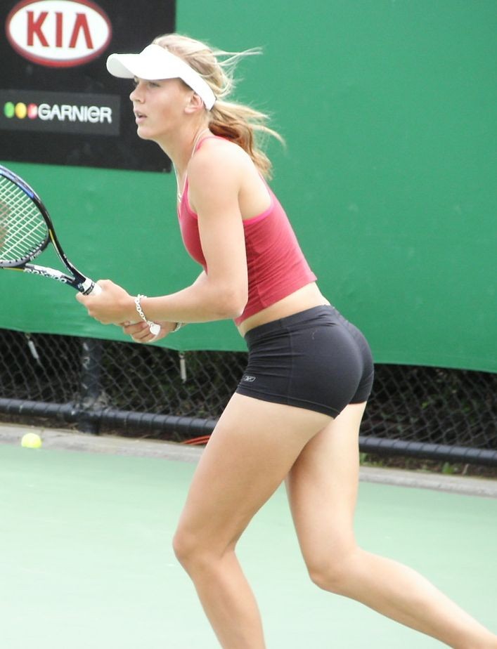 Mergeți la tenis! ^Una dintre cele mai frumoase și mai talentate jucătoare ale lumii este la București! GALERIE FOTO