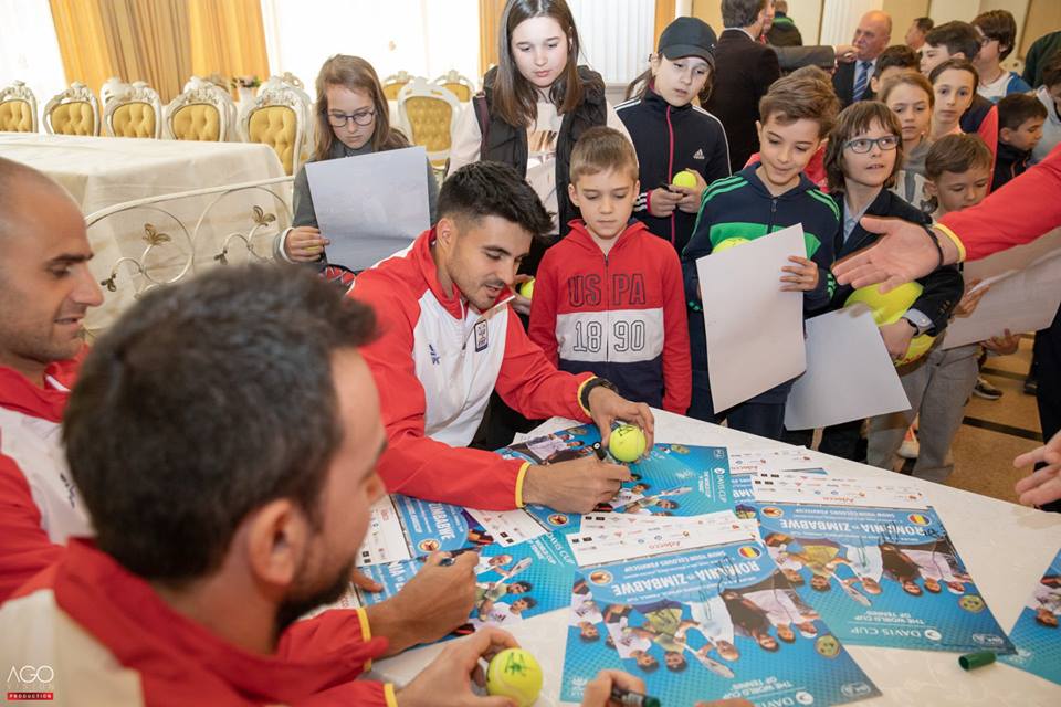 FRT a cumpărat echipament cu discount de la sponsorul COSR, pentru echipa de Cupa Davis. George Cosac: ”Căutăm cele mai bune prețuri”