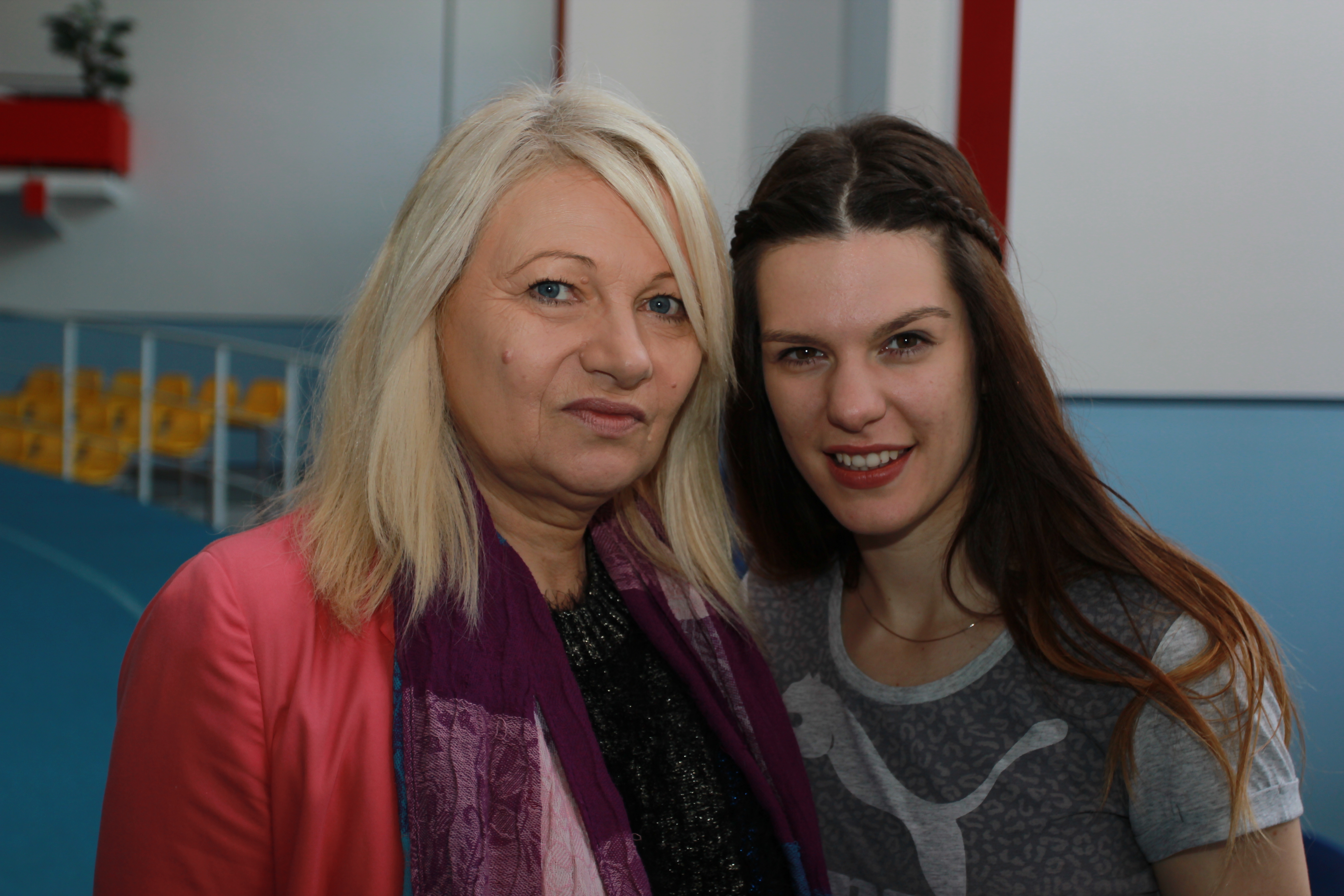 Alina, atleta care îţi alină privirea. Ea e cea mai frumoasă stelistă / GALERIE FOTO&VIDEO