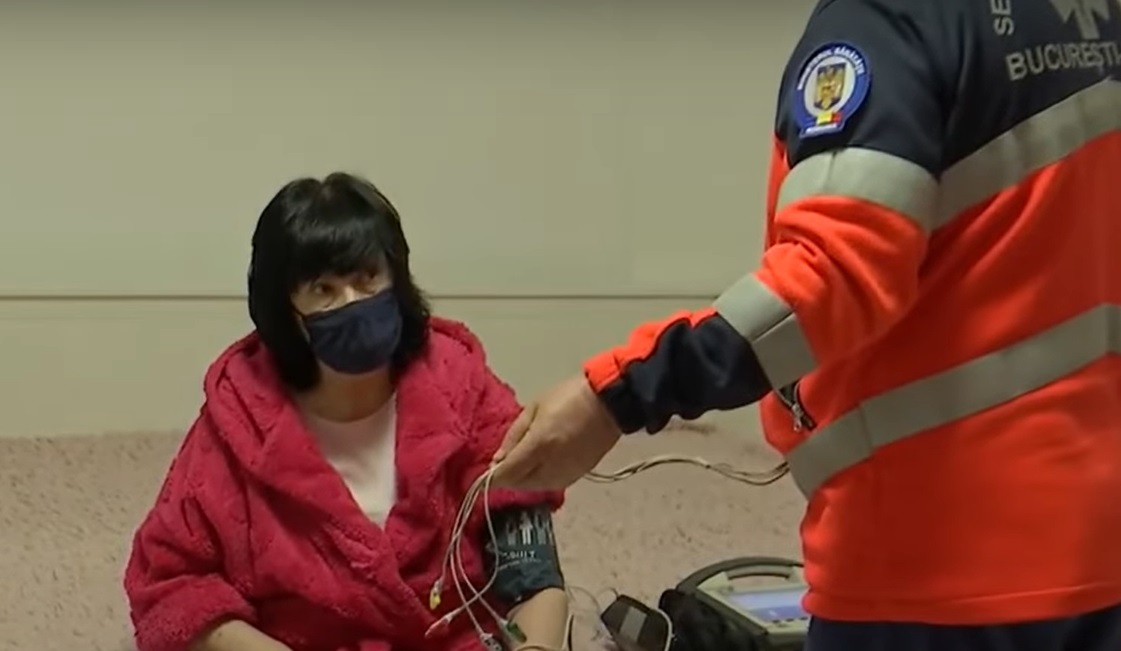 Cum se simte Mariana Moculescu după ce a fost dusă cu ambulanța la spital: „Am ieșit pe semnătură”. Unde locuiește acum