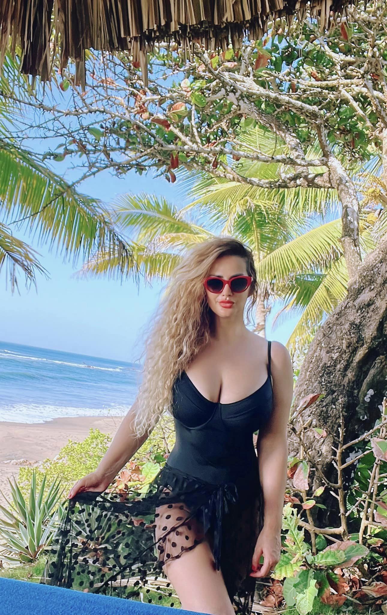 În ce relații a rămas Julia Chelaru cu Andreea Bănică și Claudia Pătrășcanu, după destrămarea trupei Exotic: „Pe mine nu m-a sunat nimeni”