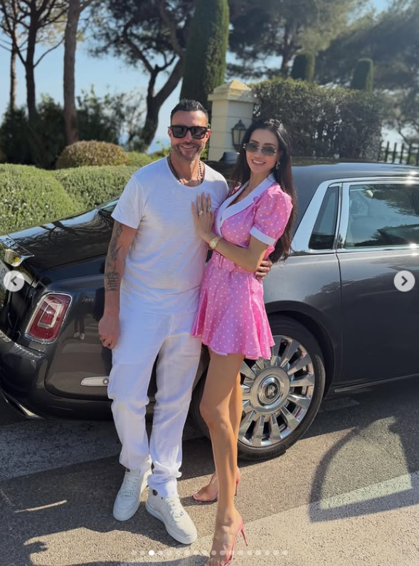 Imagini cu Andreea Sasu pe patul de spital. Iubita lui Philipp Plein are probleme grave de sănătate