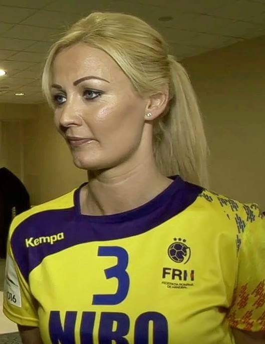 Ce fete frumoase avem la handbal! GALERIE FOTO
