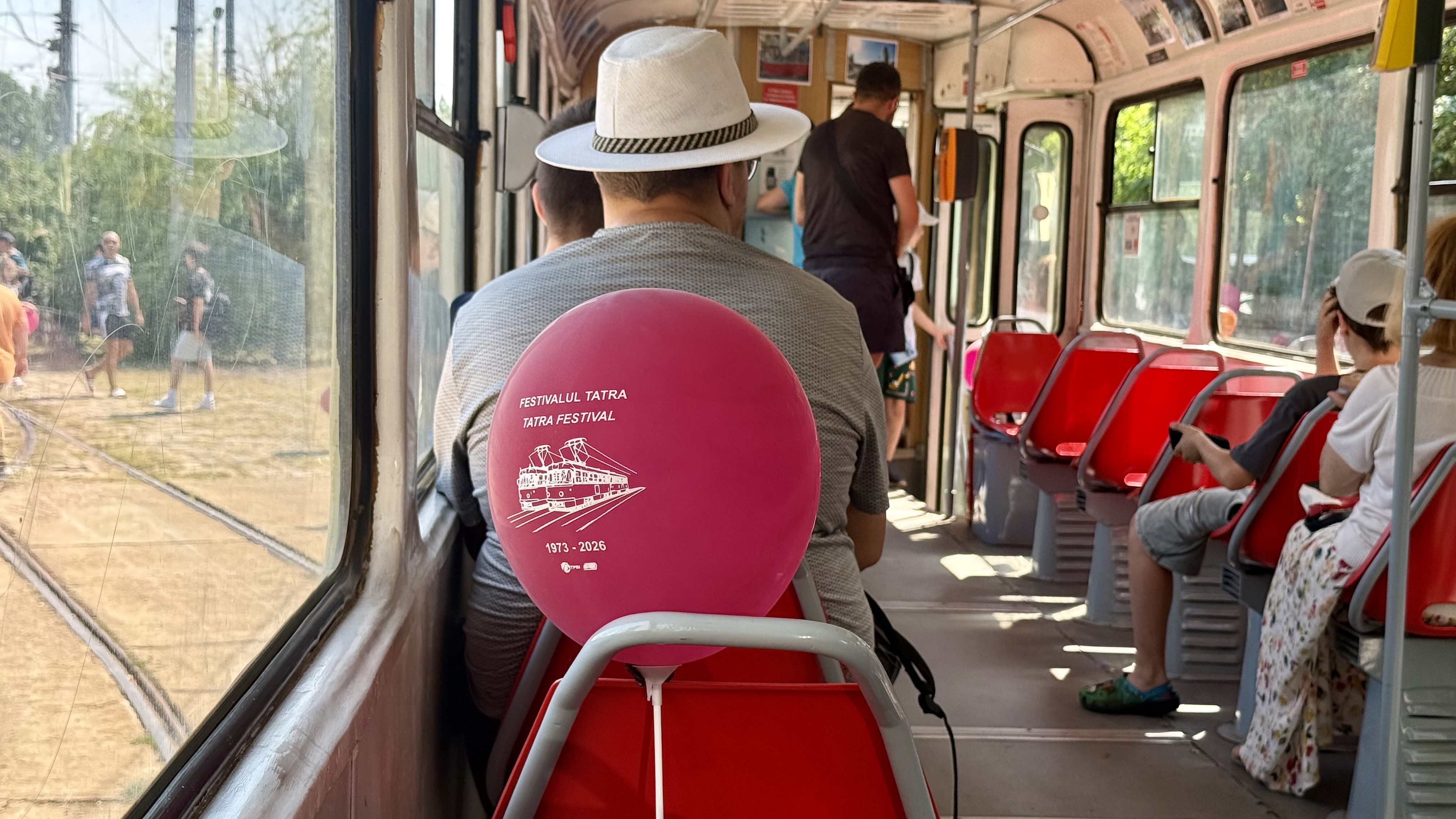 Ultima oprire pentru tramvaiele Tatra: Depoul Militari și-a deschis porțile pentru zeci de pasionați