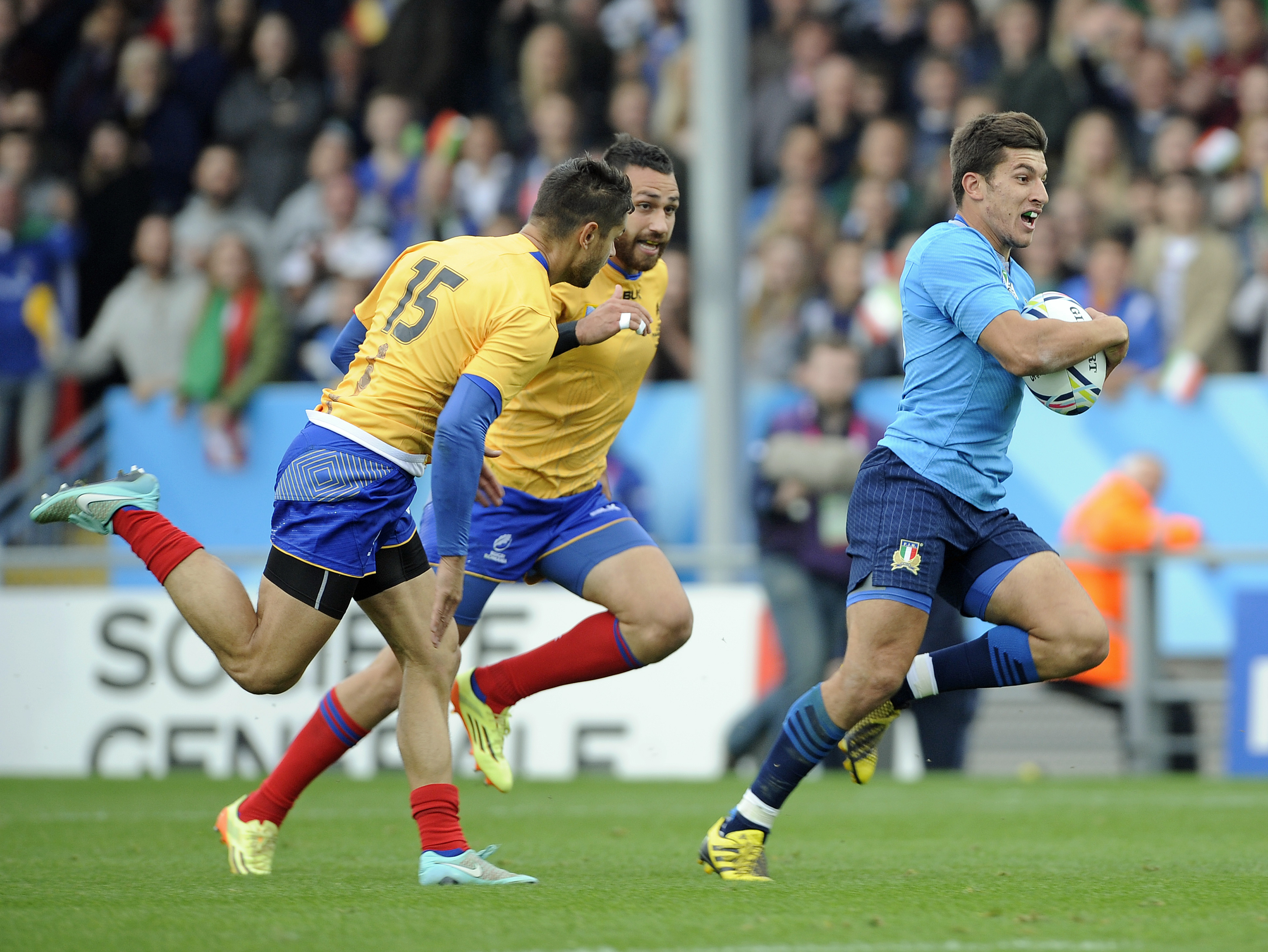 CUPA MONDIALĂ DE RUGBY, ROMÂNIA - ITALIA 22-32. La Exeter, peninsularii i-au pus la pământ pe ”stejari”. Au marcat patru eseuri, tricolorii - doar trei, dintre care două când nu mai conta. Rămânem cei mai buni dintre cei slabi! / FOTO&VIDEO