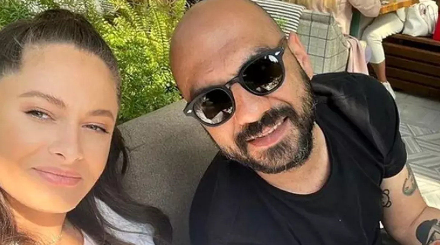 Imaginea cu Raluka și iubitul ei, mai în vârstă cu 22 de ani, cu verighetele pe deget. Fanii cred că s-au căsătorit: „Te iubesc”