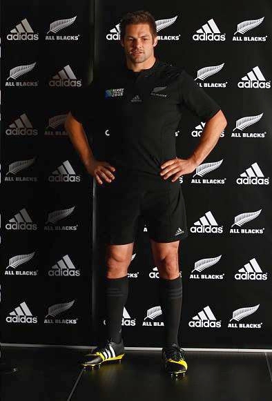 All Blacks și-au prezentat tricoul pentru Cupa Mondială. Omagiu adus echipei din 1905 / FOTO&VIDEO