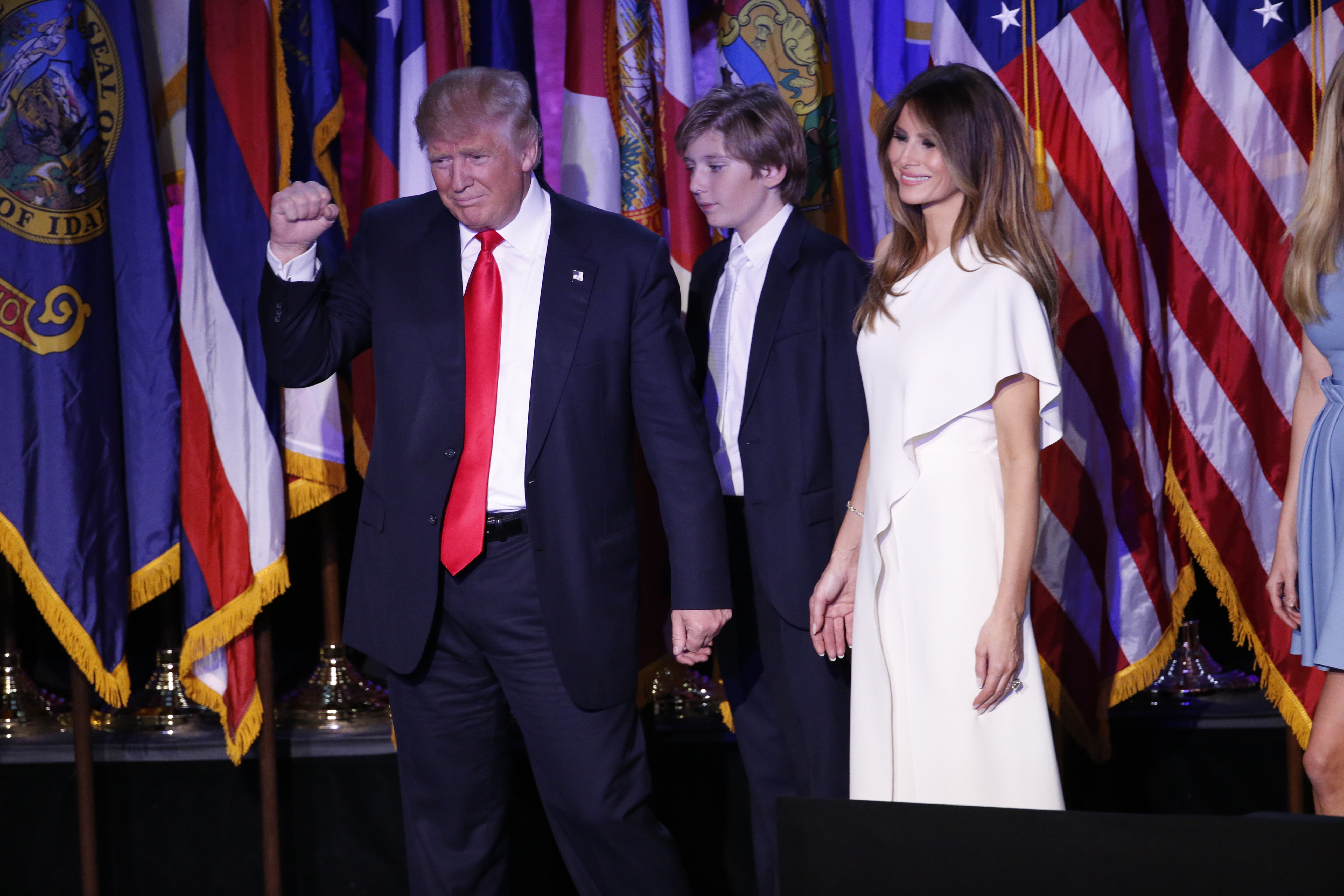 Motivul pentru care fiul lui Donald Trump a închis un etaj întreg din hotelul familiei. Gestul lui Barron are legătură cu o femeie