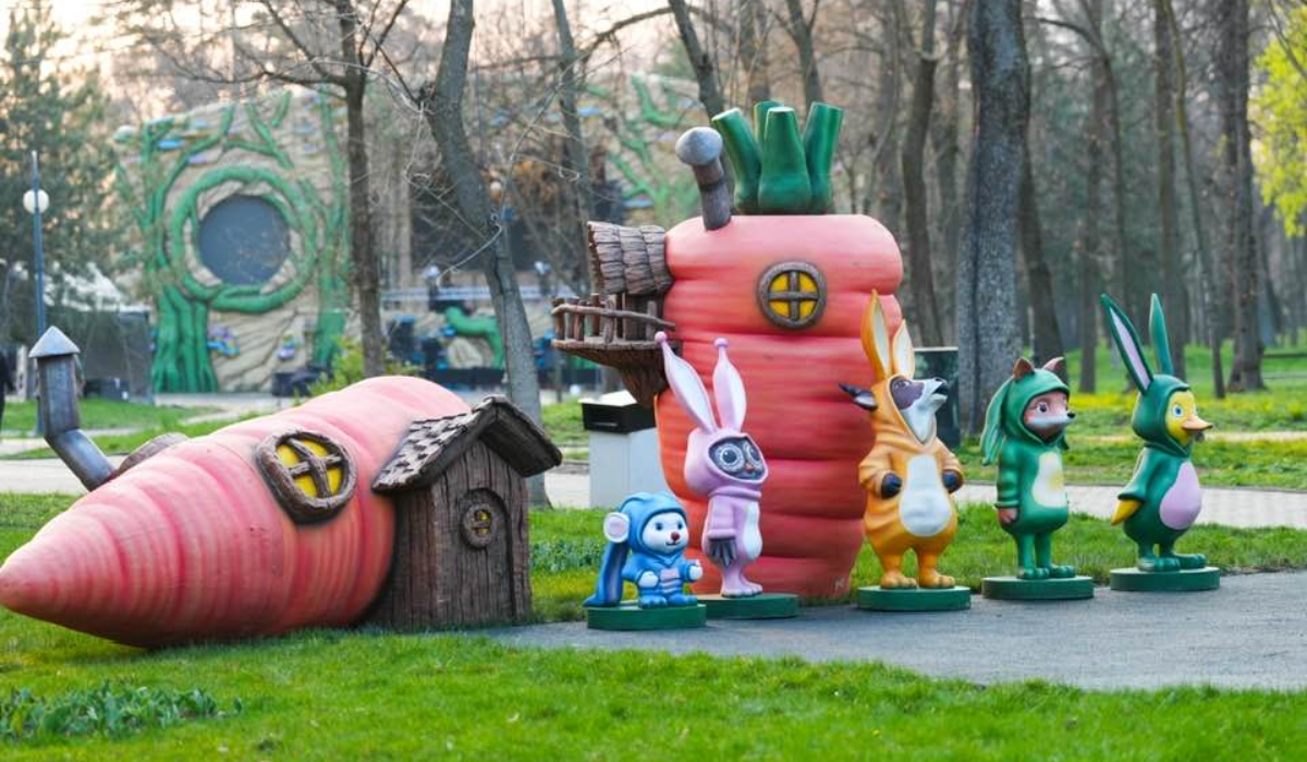 Cum arată Târgul de Paște de la Craiova: primele imagini din Parcul Romanescu. Deschidere, amânată din cauza ploilor