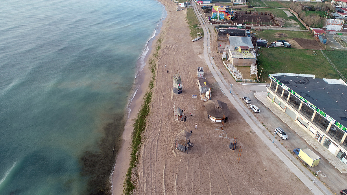 Plajele goale din Vama Veche, surprinse din dronă.  Cum s-a văzut răsăritul în stațiunea lipsită de turiști de 1 mai