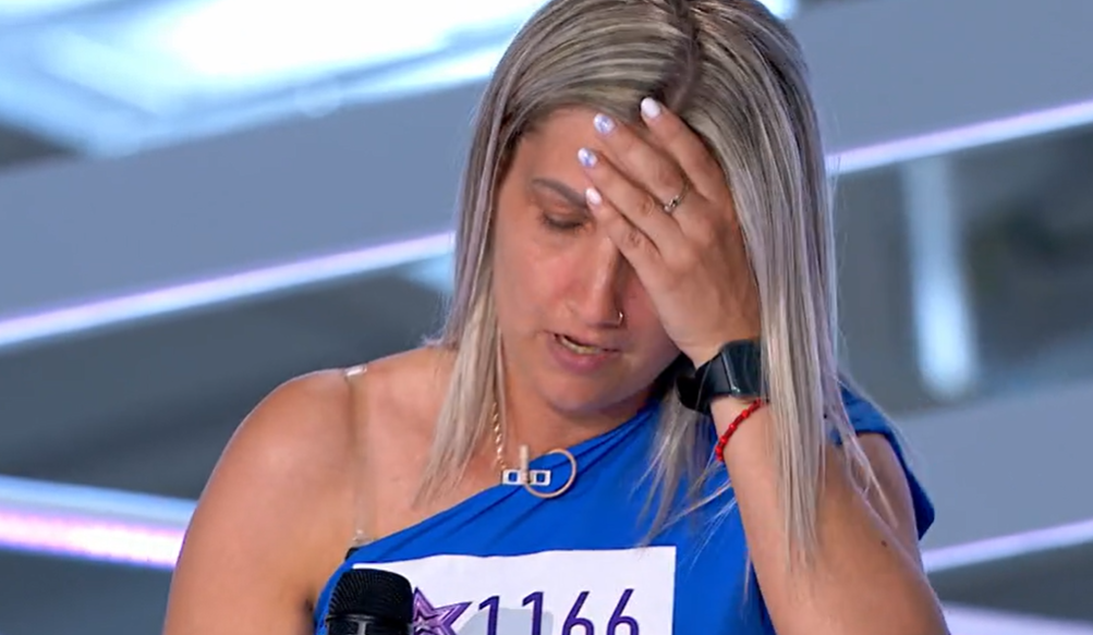 Rosszullét szakította félbe a Megasztár válogatóját: éneklés közben kezdett el öklendezni Anita - videó