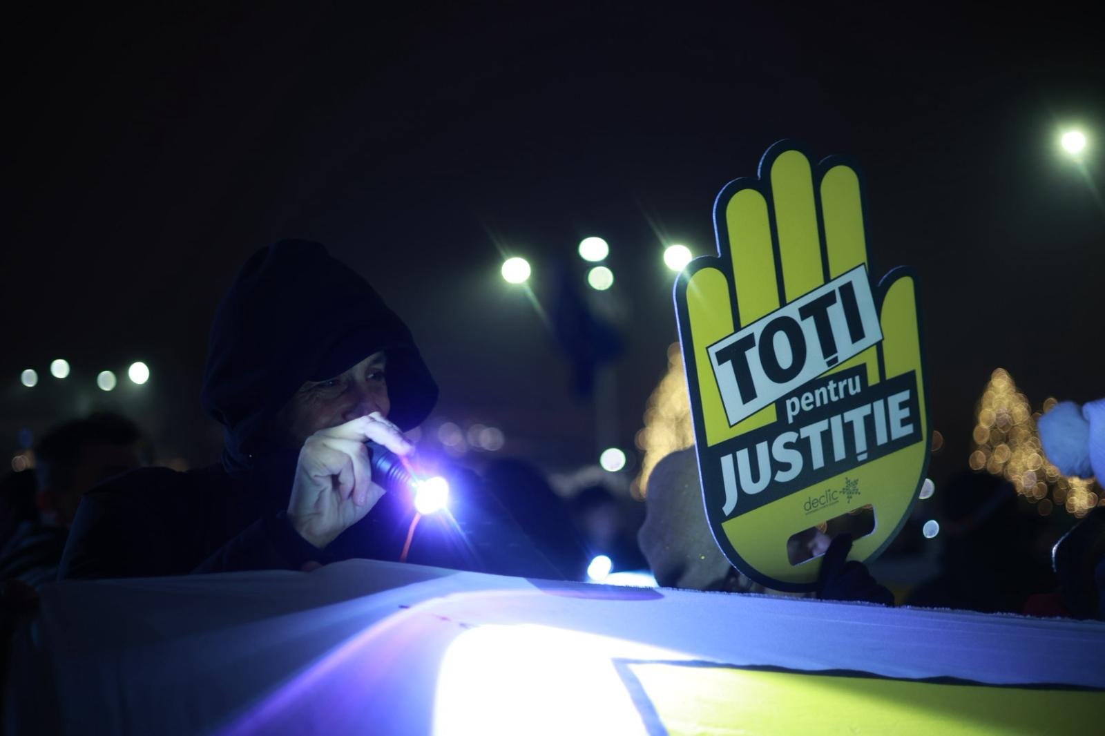 LIVE TEXT. Protest-coregrafie în Piața Victoriei. Manifestanții au spus ce schimbări își doresc să vadă în România