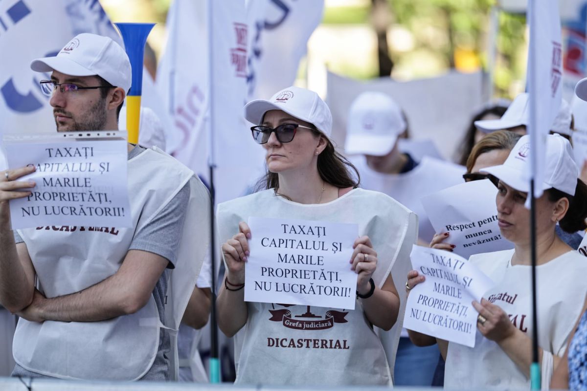 Sindicatele critică măsurile fiscale: „E ca și cum ospătarul îți aduce ciorba și apoi ți-o ia înapoi”