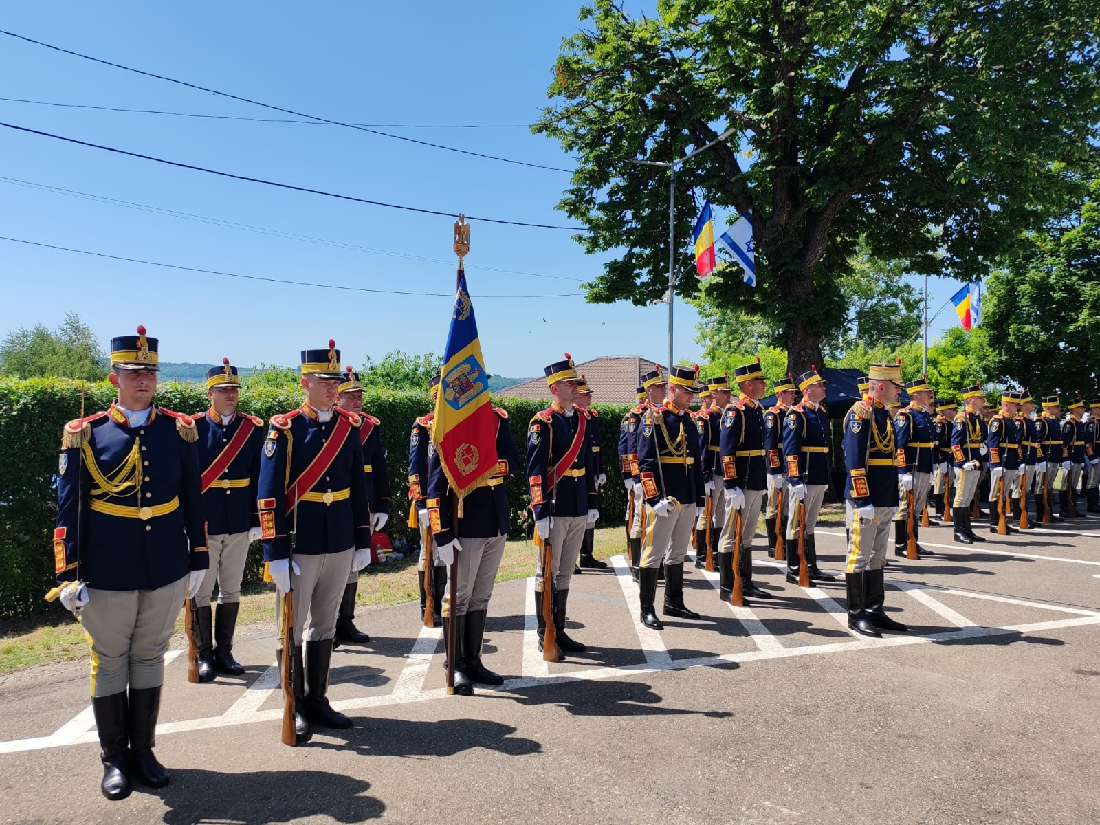 Cum s-a pregătit Iașiul pentru vizita președintelui Israelului: stradă asfaltată în grabă, spații modernizate și securitate ca la vizita Papei