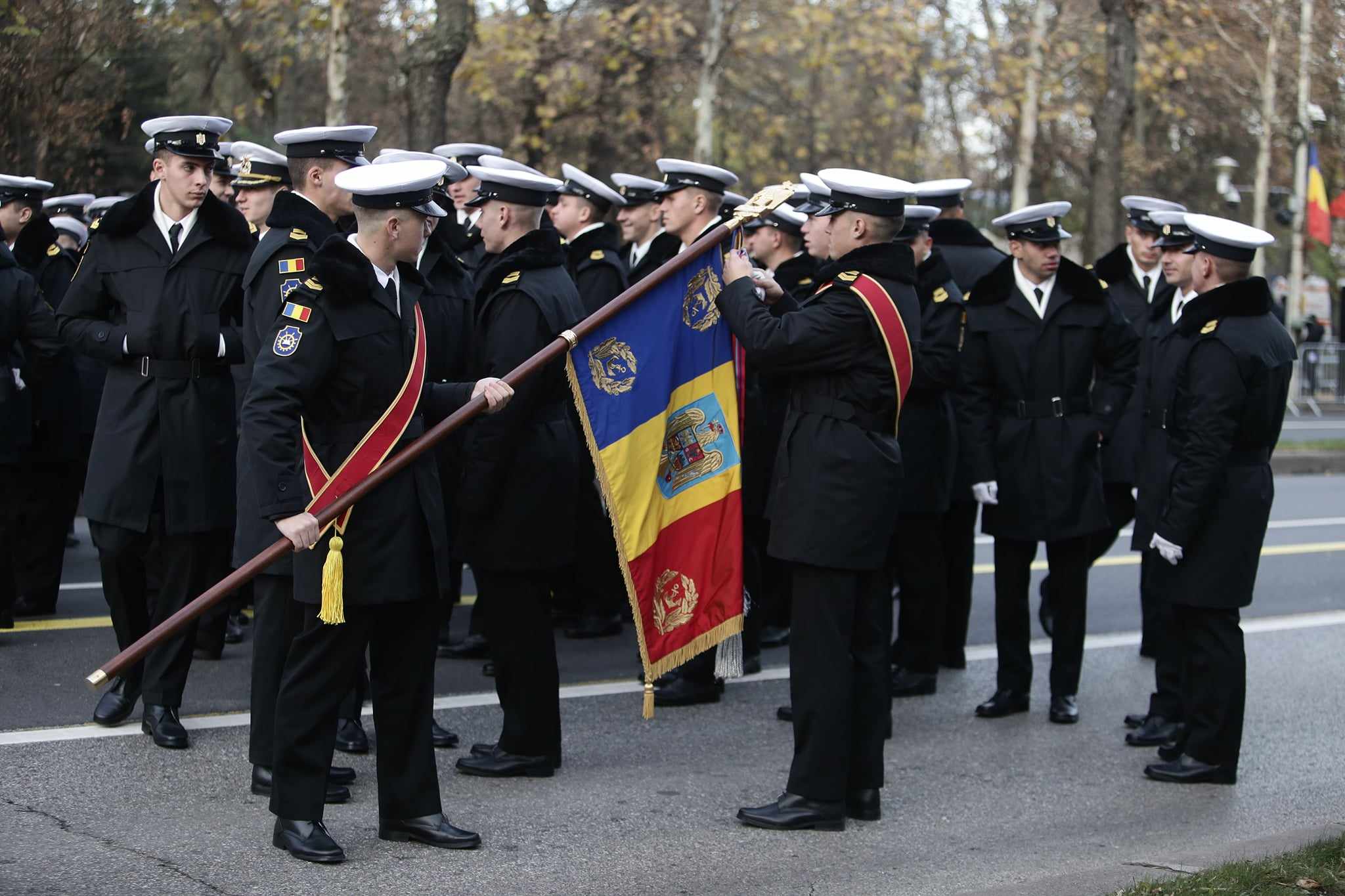 Parada de 1 decembrie 2023 din București. Peste 2.400 de militari, avioane F-16 și Eurofighter au defilat în fața a circa 100.000 de persoane