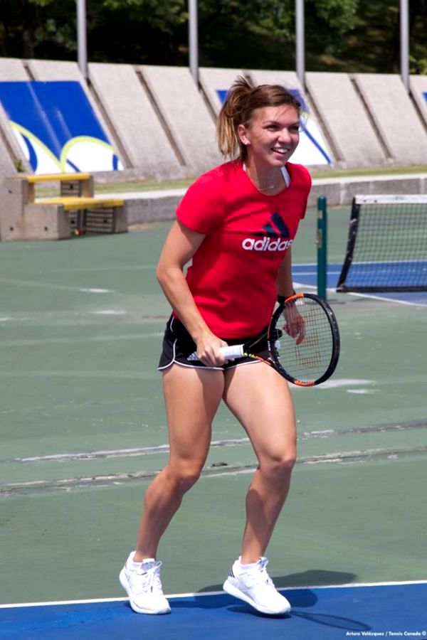 Cătălin Botezatu a comentat ținuta Simonei Halep de la Roland Garros. "Suntem obișnuiți ca tenismenele să poarte fuste scurte, însă la Halep..." | FOTO