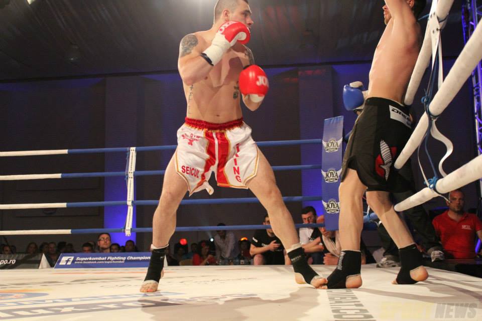 Amansio Paraschiv îşi apără centura intercontinentală WKN