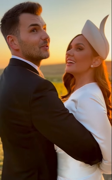 Albertina Ionescu și Constantin Opriș s-au căsătorit. Prezentatoarea de la TVR nu a purtat rochie de mireasă