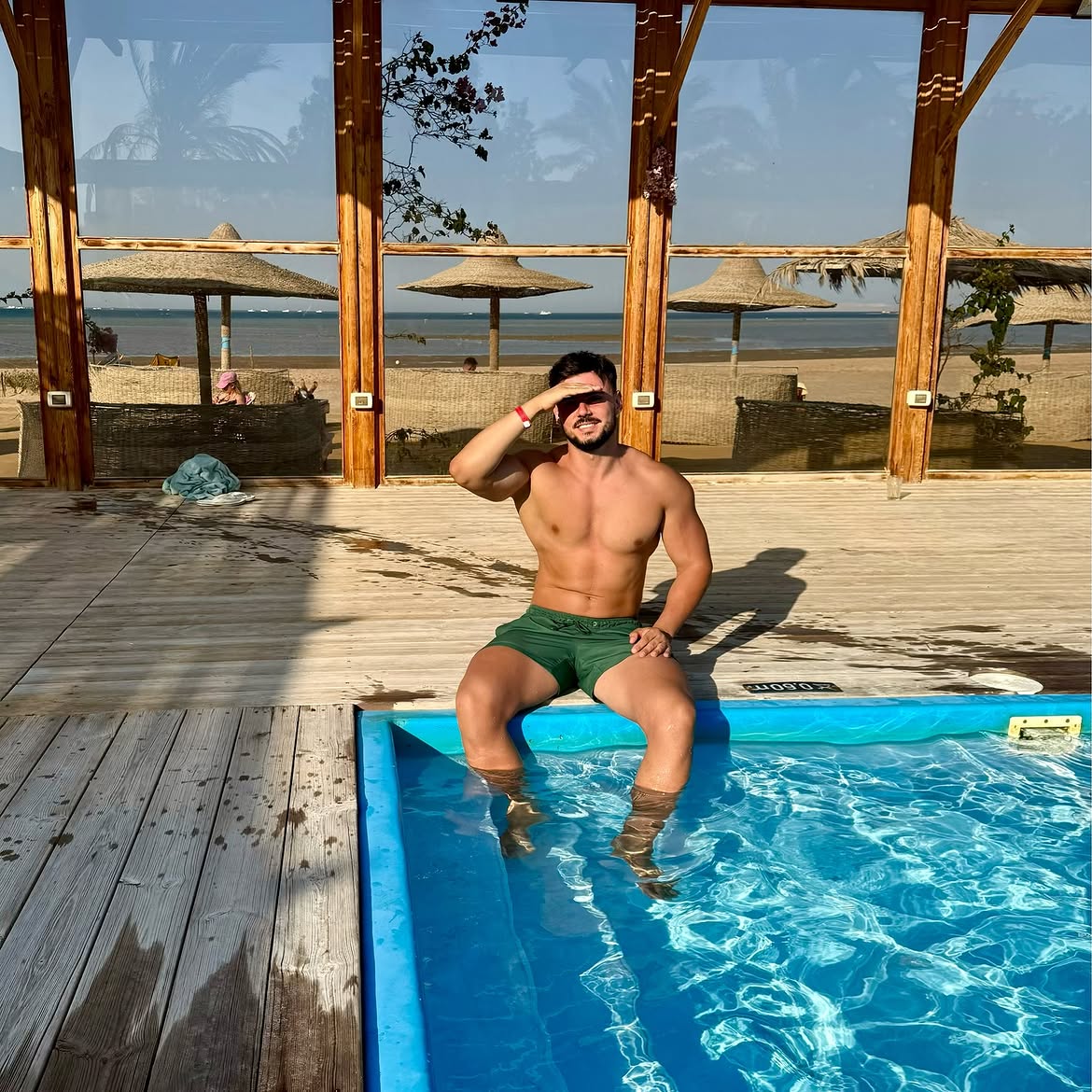 Cine este Iulian Bogdan, ispită la Insula Iubirii 2026. Lucrează la căile ferate din Italia