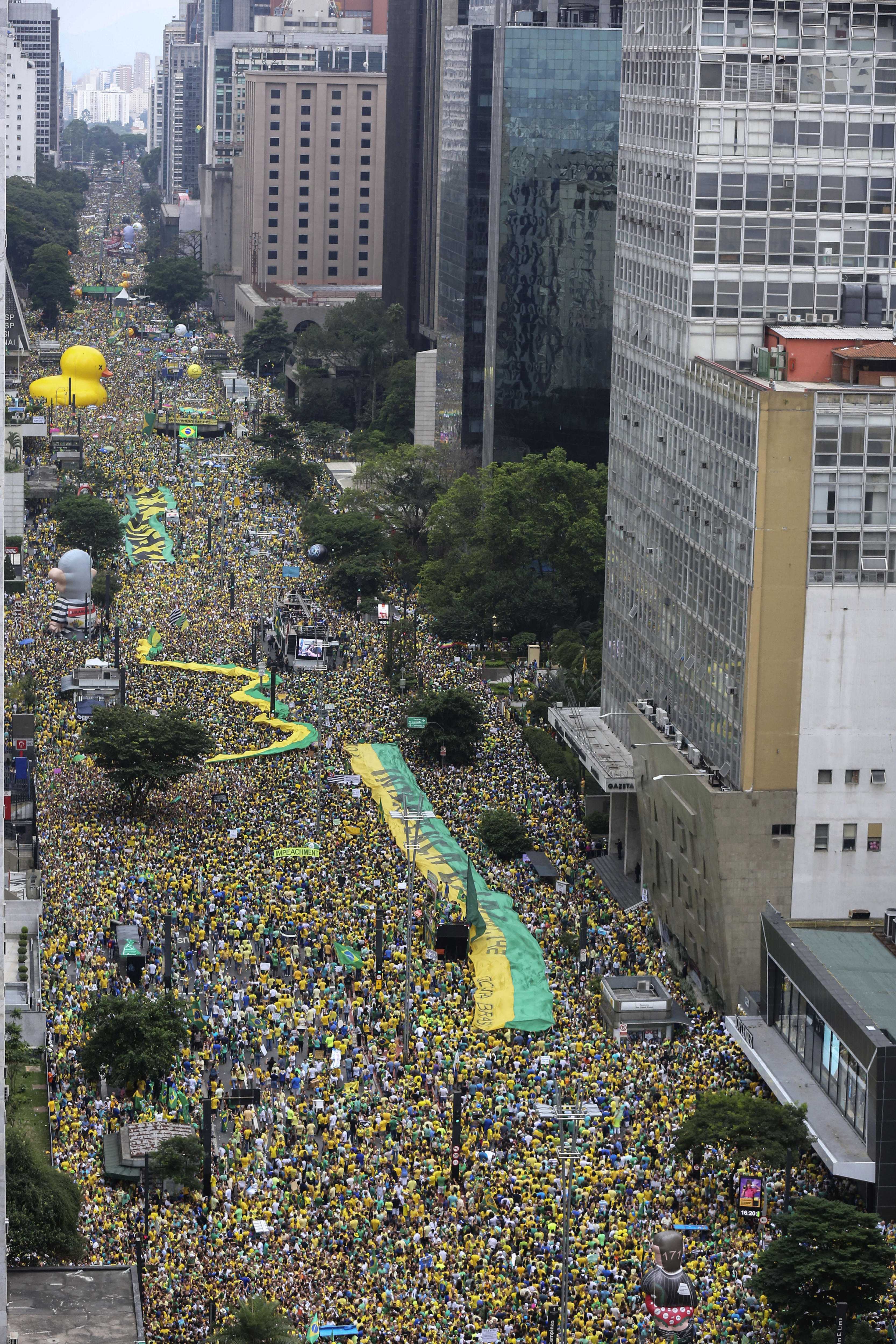 Manifestații de proporții istorice. Peste trei milioane de brazilieni au ieșit în stradă