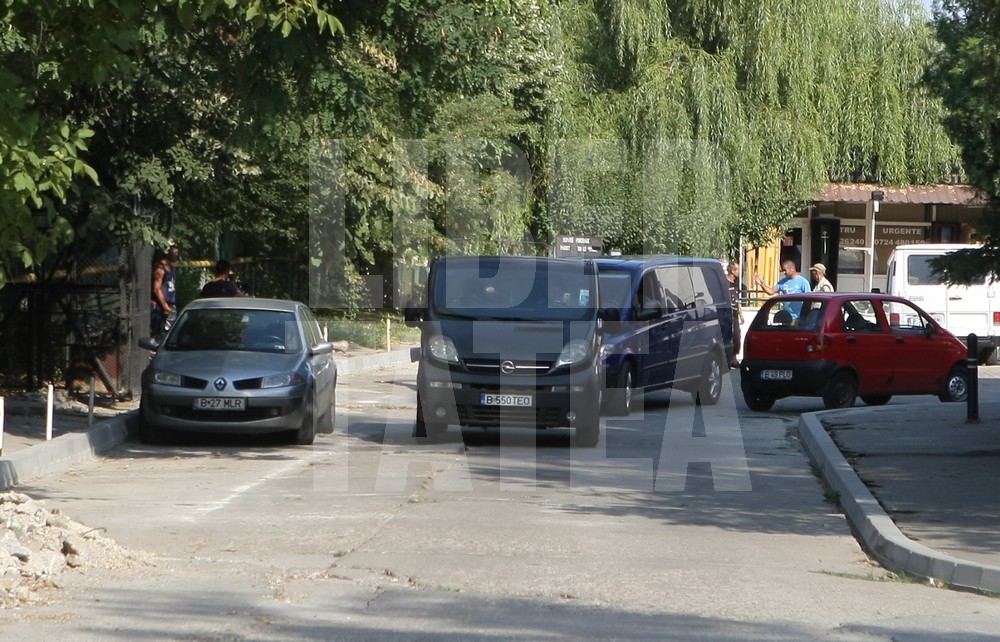 Hăinuțe de prințesă și patru sicrie albe, la morgă. Alexandra Braunstein și fetițele ei merg acasă pentru ultima dată / GALERIE FOTO