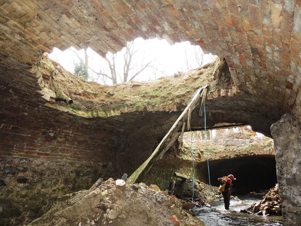 Lumea nevăzută de sub orașul Oravița! Rețea de tuneluri spectaculoase, vechi de peste 260 de ani