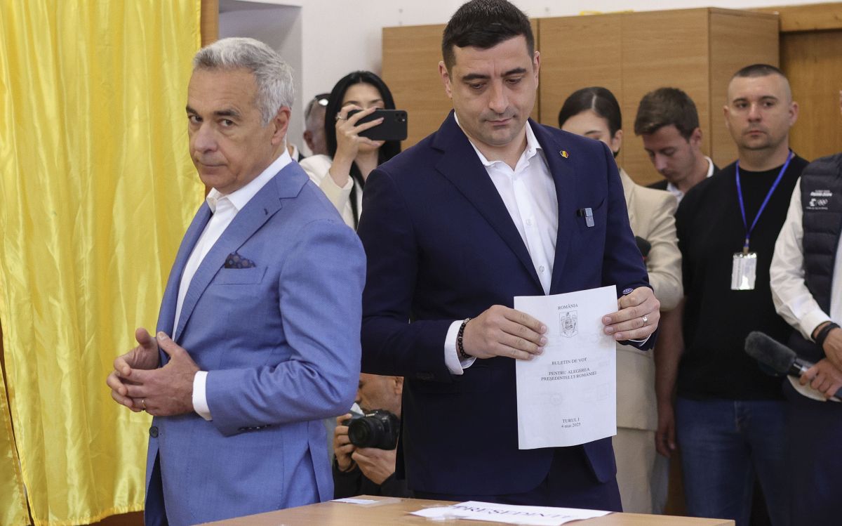 George Simion: „Am votat cu Călin Georgescu”. Candidatul AUR s-a dus la secția de vot alături de fostul candidat la alegerile prezidențiale