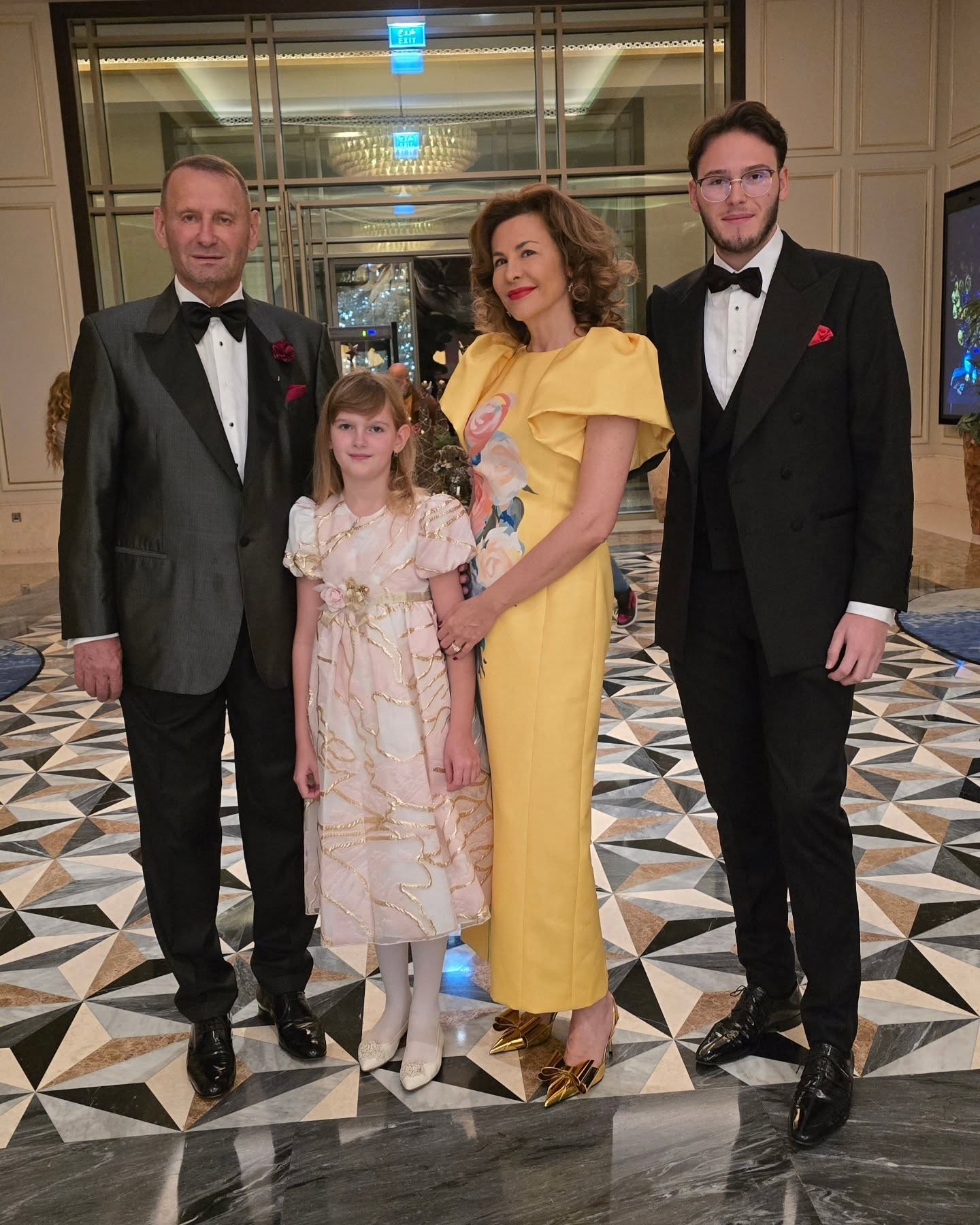Imagine rară cu unicul băiat al lui Viorel Cataramă. Adina Alberts a fost criticată pentru gestul făcut față de fiul vitreg: „Nu are respect”