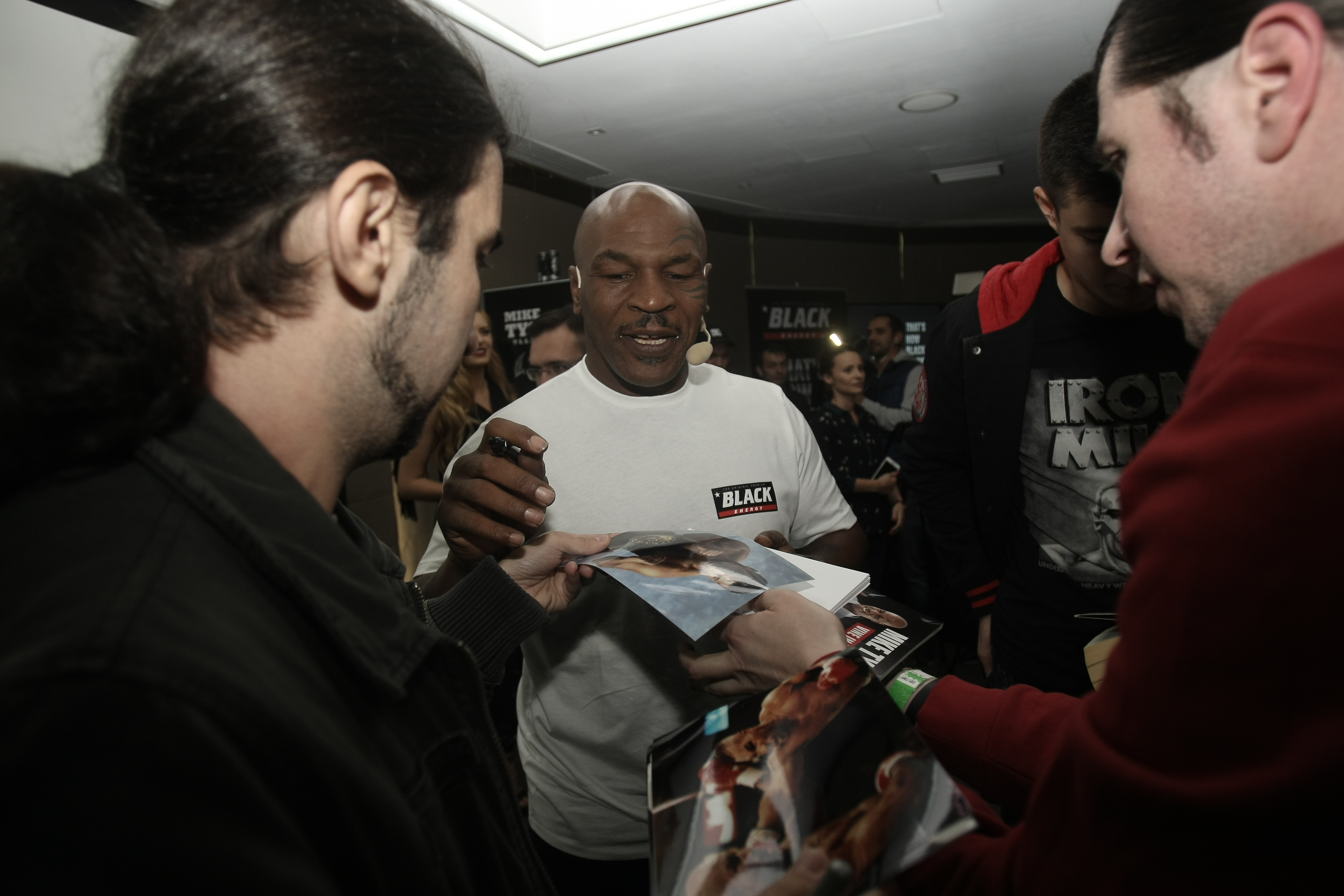 Mike Tyson, încă o întâlnire la nivel înalt. Prințul Paul și-a adus fiul să-l cunoască / FOTO EXCLUSIV