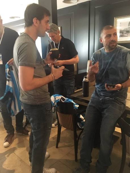 Cristi Chivu, la retragerea din fotbal a lui Diego Milito. Interul din 2010 s-a reunit la ordinul ”Principelui” / GALERIE FOTO