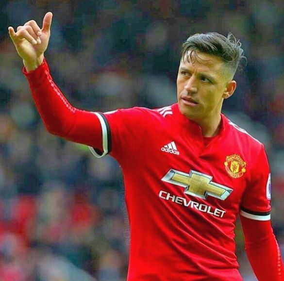 FOTO | Un fotbalist de la Manchester United s-a despărțit oficial de iubită: A fost minunat să te întâlnesc