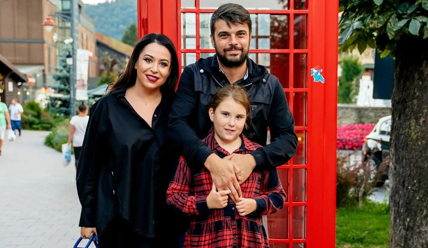 Mesajul transmis de Oana Roman despre relația cu Marius Elisei. „De aproape 10 ani mă strădui să ne ținem aproape și împreună”