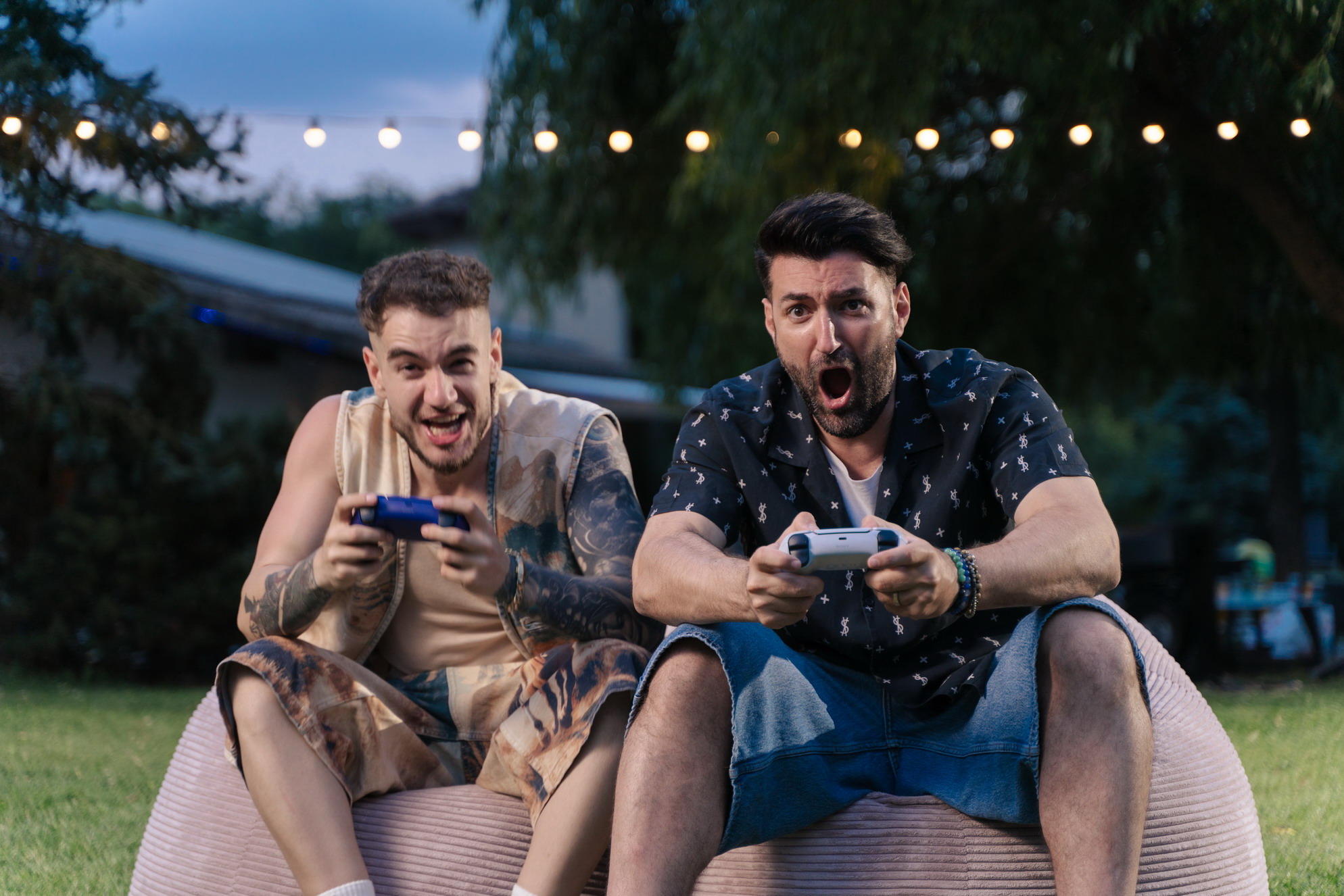 Povestea piesei lansate de Smiley și Theo Zeciu. „Toată nebunia a început în martie 2023. M-a sunat în timpul live-ului”