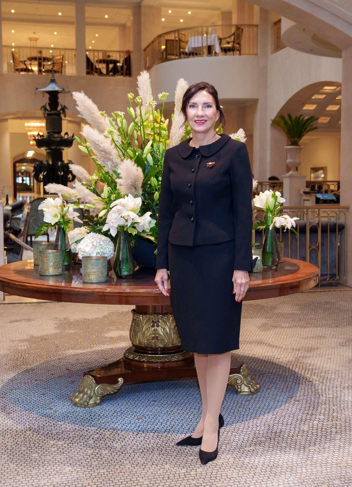 Ținuta purtată de Carmen Iohannis la vizita oficială în Germania alături de Klaus Iohannis. A ales un creator de modă român