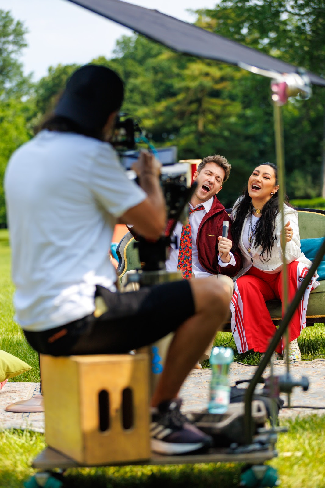Videoclipul cu Andra și Arsenium care a fost postat pe YouTube: „Dulce amară”. Cum au fost filmați cei doi