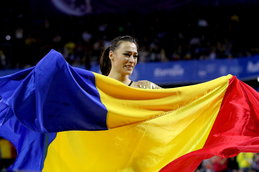 Cătălina Ponor a născut al doilea copil: „Bine ai venit în această lume”. Ce imagine a postat din spital cu bebelușul