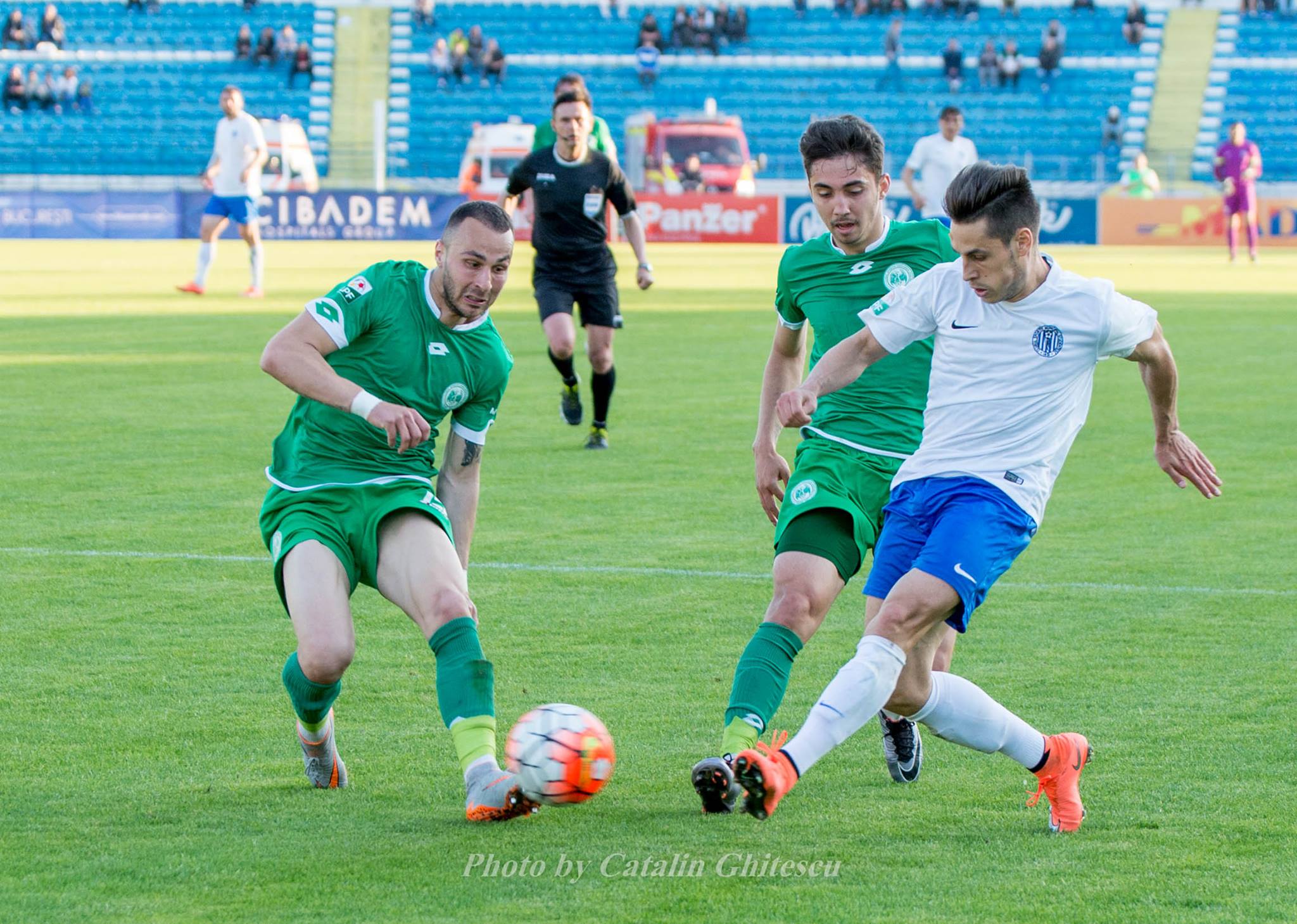 Lukacs Bole va face furori cu soția sa la Steaua! Gigi Becali îl vrea pe mijlocașul maghiar de la CSM Poli Iași | VIDEO