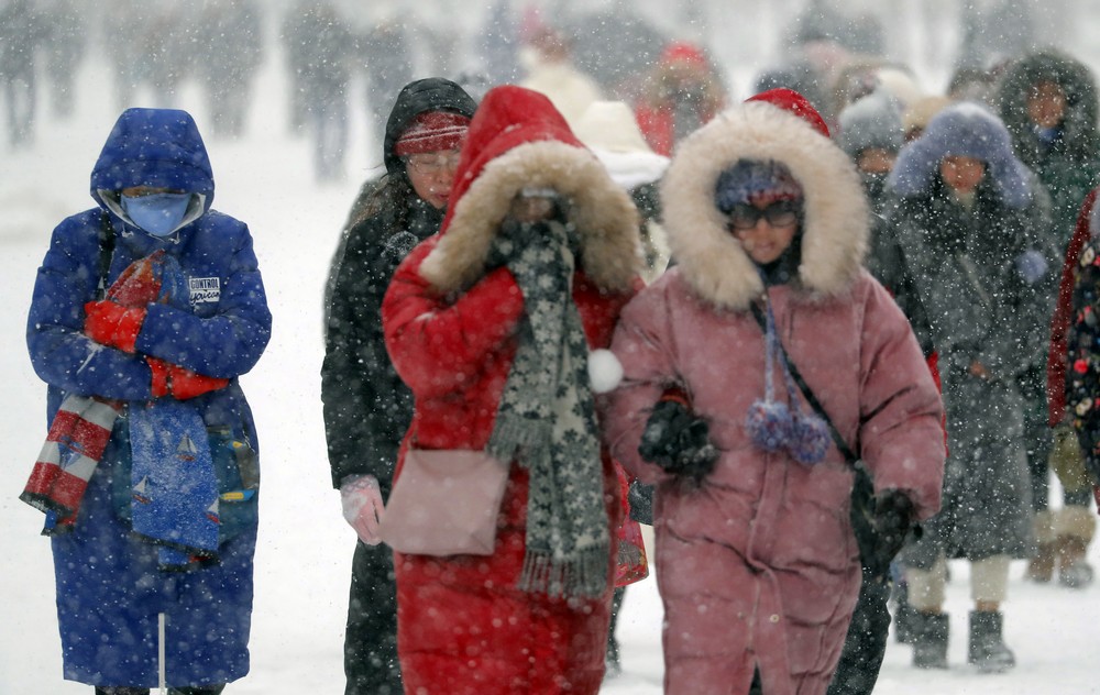 Moscova, afectată de cea mai puternică furtună de zăpadă din ultimii 70 de ani / GALERIE FOTO