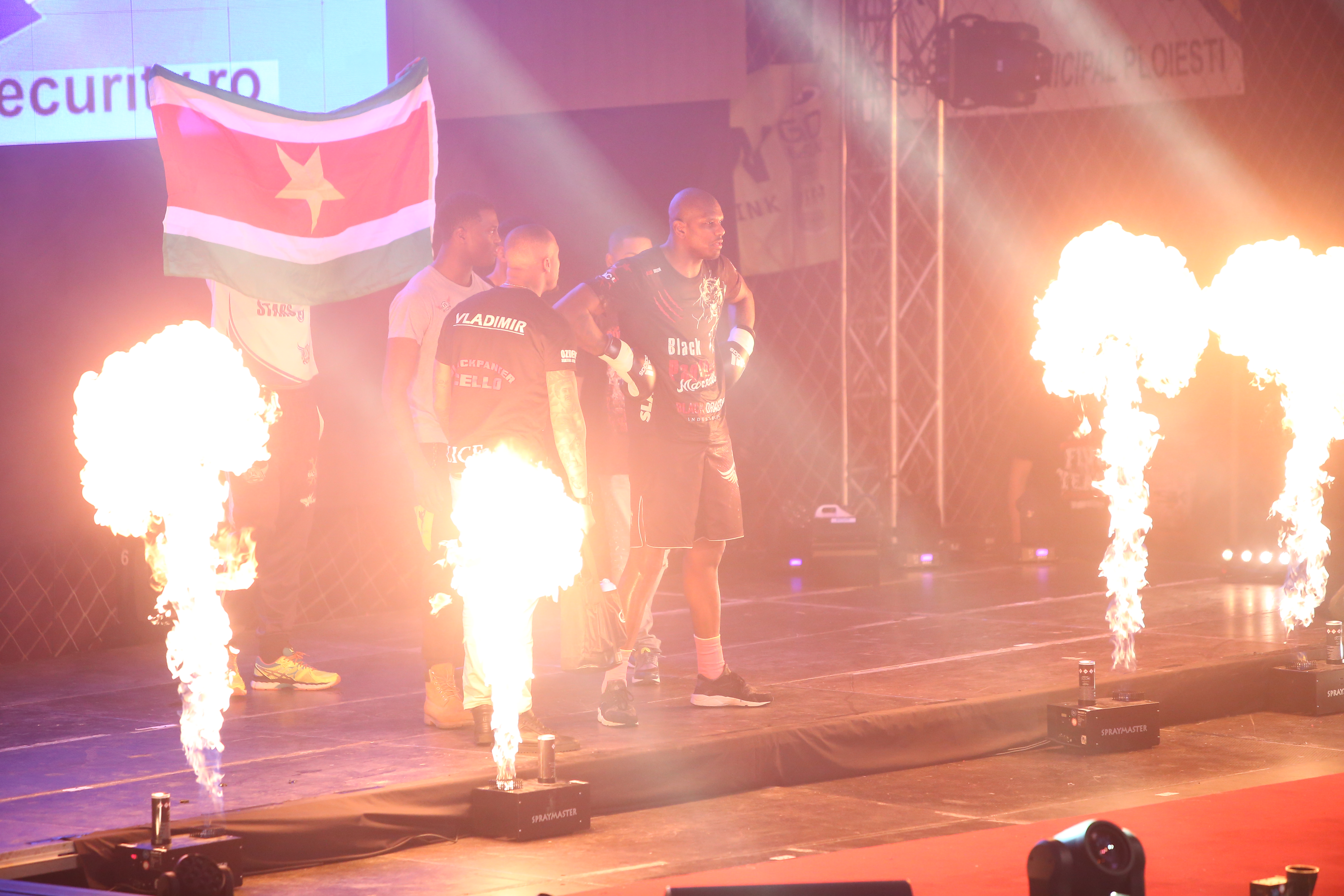 Meciul în urma căruia Amansio Paraschiv a devenit campion mondial Superkombat New Heroes! VIDEO& FOTO
