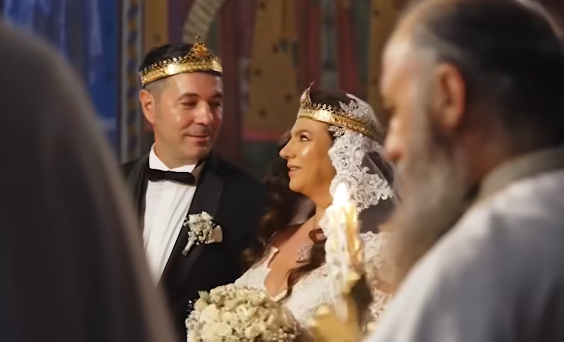 Imagini nevăzute până acum de la nunta Mihaelei Borcea cu Sorin Rap. Gestul făcut de îndrăgostiți în biserică a fost surprins de fotografi