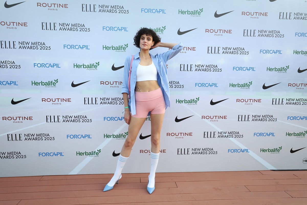 Vedete la ELLE New Media Awards 2025. Alexia Eram a atras atenția cu ținuta ei „sporty-chic”, iar prezentatoarele Geanina Ilieș și Natalia Mateuț au făcut furori