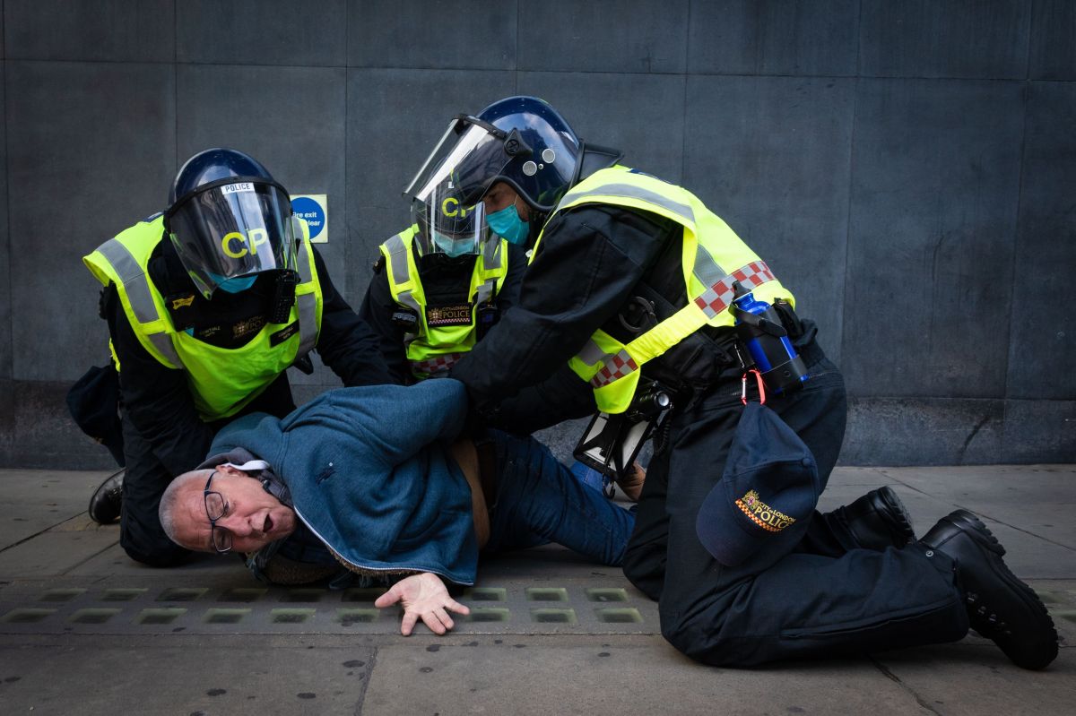 VIDEO | 155 de persoane arestate la Londra, la manifestația anti-lockdown