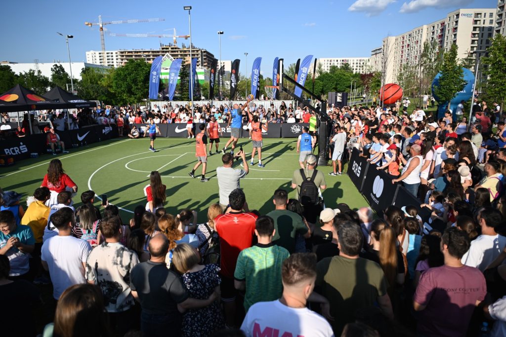 Cine a întors scaunul lui Theo Rose pe terenul de baschet? Super show și momente emoționante la BCR Sport Arena Streetball pe terenurile din Parcul Liniei