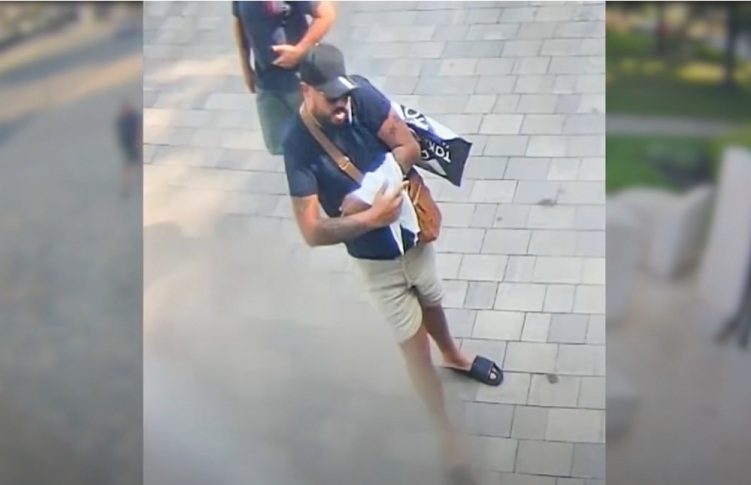 Ezt a férfit keresik a zsaruk! 10 millióval húzott le egy jóhiszemű budai nyugdíjast