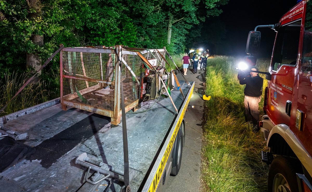 Un băiețel de 5 ani și un bărbat au murit, alți 10 copii au fost răniți, în timp ce erau plimbați într-o cușcă cu zăbrele, într-o tabără „tata și fiul”, în Germania