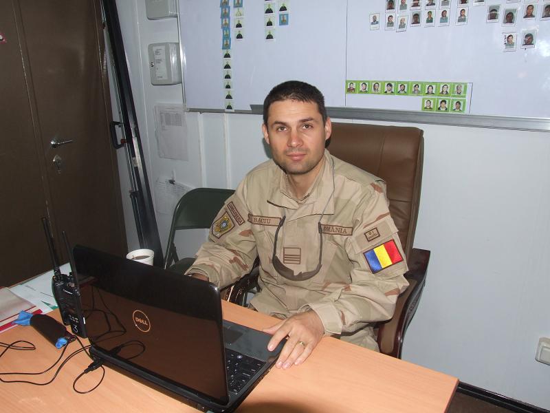 REPORTAJ / Viață de jandarm: maiorul Tiberiu Baciu a instruit polițiștii afgani, a ajutat la inundații și a asigurat ordinea la Neversea