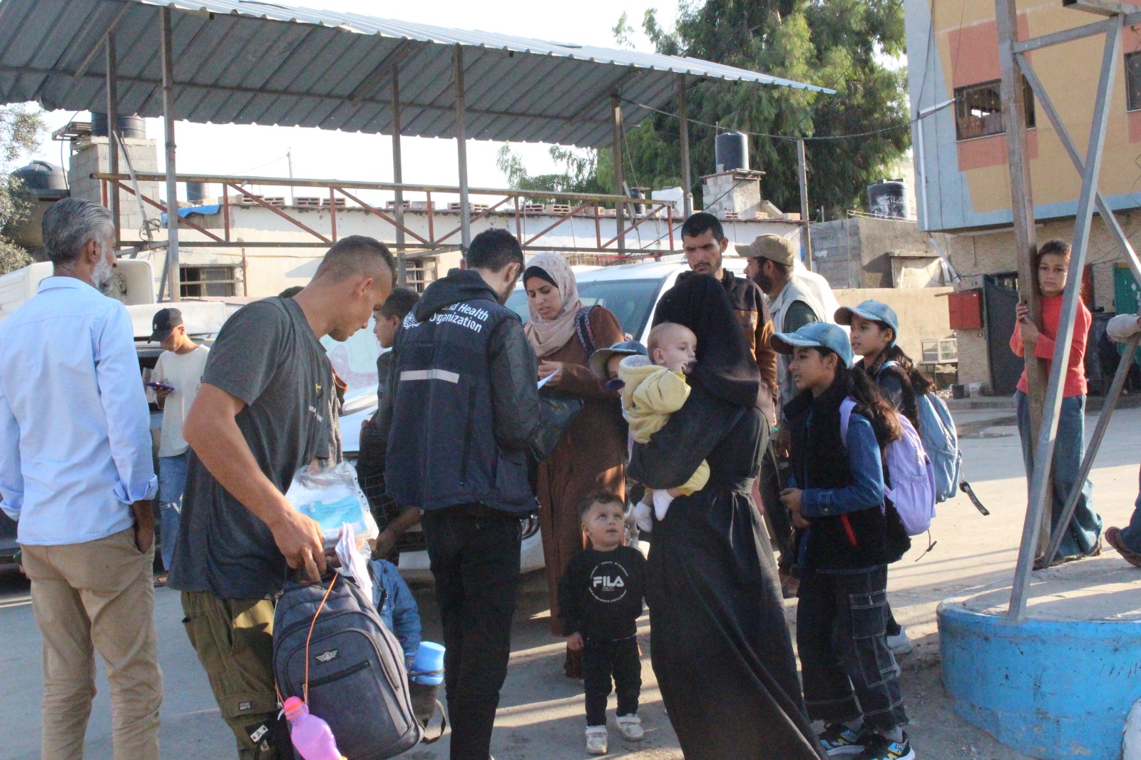 Șase copii palestinieni din Fâșia Gaza, aduși în România pentru tratament medical